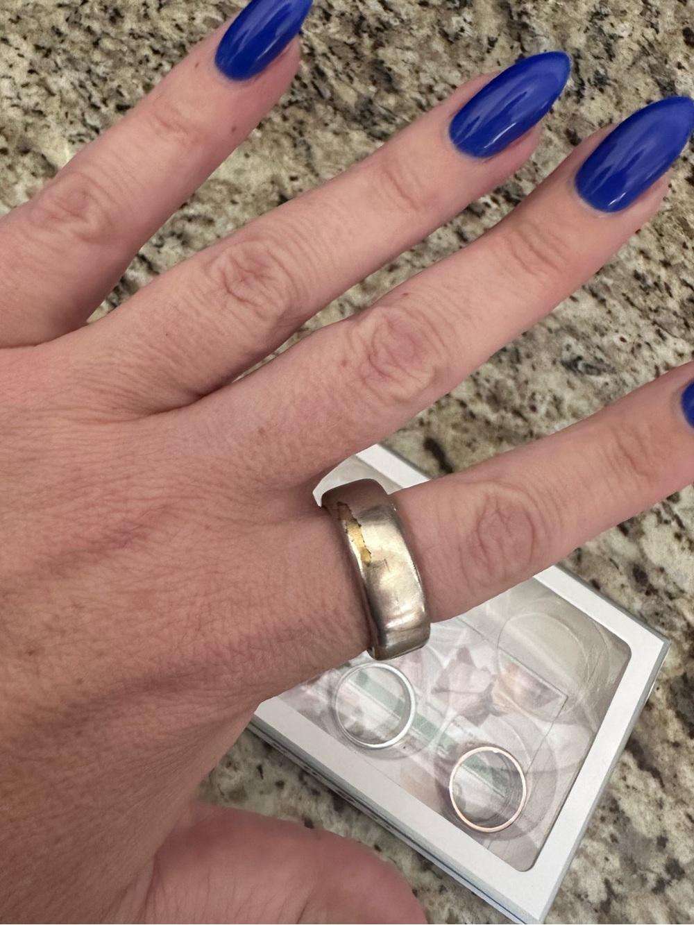 Oura Ring Charging Dock with Gold and Black Accent - Picture 10 of 11